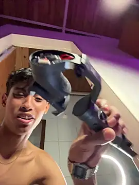 Snapshot of Mauuu18 chatting on 10-26-25, 08:48 Mauuu18 online show from 10-26-25, 08:48