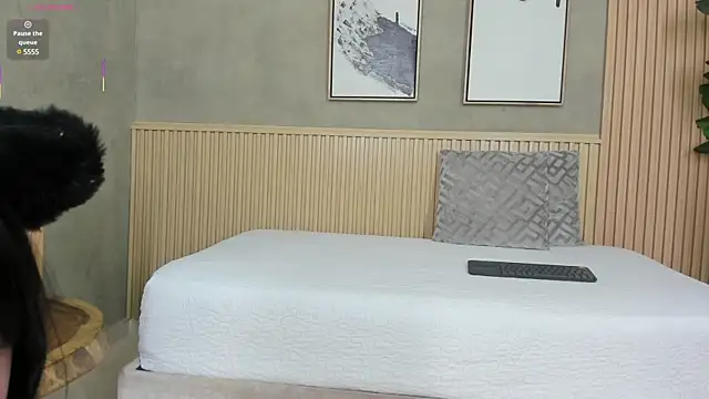 Snapshot of nina_soul chatting on 02-25-25, 11:52 nina soul online show from 02-25-25, 11:52