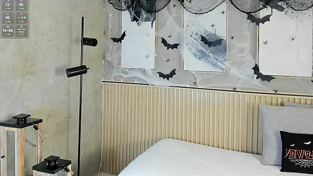 Snapshot of nina_soul chatting on 10-24-25, 11:50 nina soul online show from 10-24-25, 11:50