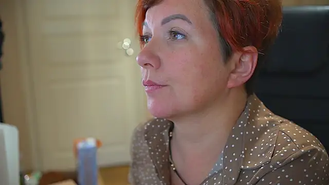 Katherine Fox online show from 03-11-25, 07:48