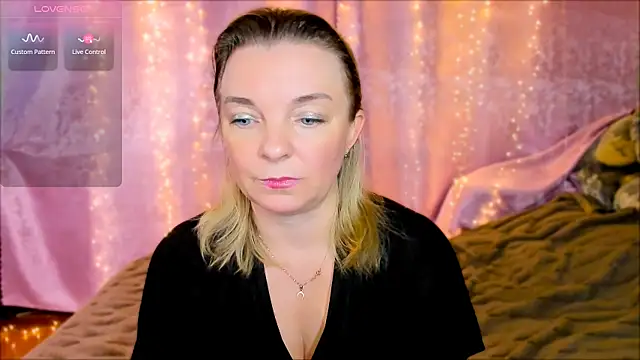 Regina  blue online show from 01-23-25, 05:10