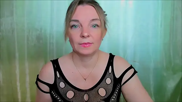 Regina  blue online show from 02-21-25, 11:55