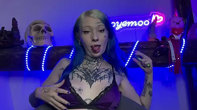 coyemoo online show from 02-04-25, 04:50