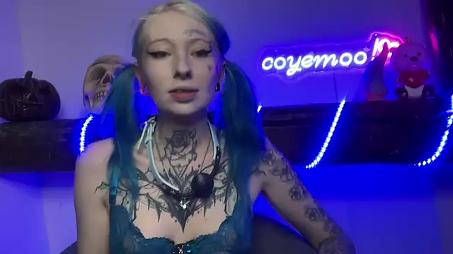 coyemoo online show from 02-08-25, 06:01