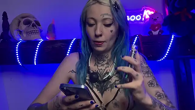 coyemoo online show from 03-03-25, 08:21