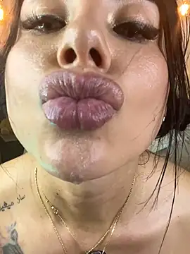 Natasha hartaman online show from 03-09-25, 11:46