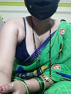 Snapshot of Kashish_18 chatting on 01-19-26, 10:52 Kashish 18 online show from 01-19-26, 10:52