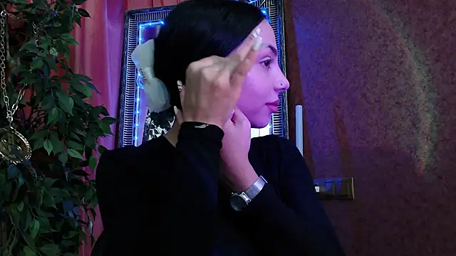 Snapshot of MissJuliax chatting on 11-13-25, 07:18 MissJuliax online show from 11-13-25, 07:18