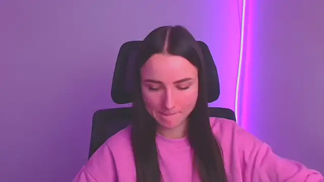 Snapshot of Eva_Janee chatting on 01-27-25, 12:37 Eva Janee online show from 01-27-25, 12:37