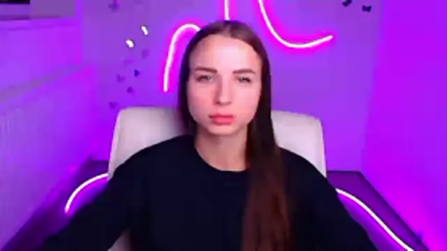 Eva Janee online show from 11-15-25, 06:22