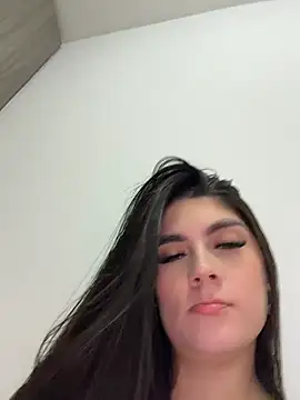 Amy-Saenz online show from 06-08-26, 04:57