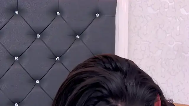 Snapshot of LorenneMays chatting on 02-26-25, 01:00 LorenneMays online show from 02-26-25, 01:00