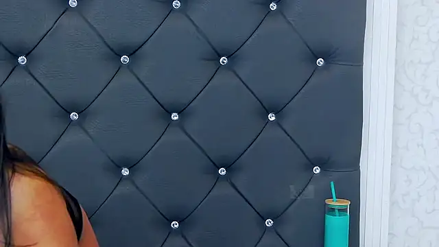 Snapshot of LorenneMays chatting on 03-10-25, 10:13 LorenneMays online show from 03-10-25, 10:13