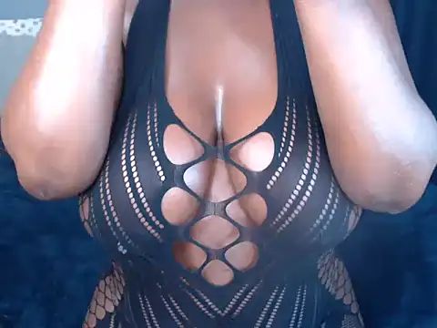 Snapshot of BlackJaguar30 chatting on 03-09-25, 06:11 BlackJaguar30 online show from 03-09-25, 06:11