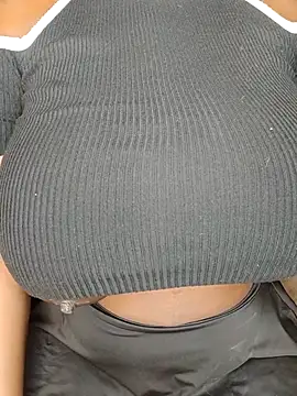 Snapshot of BlackJaguar30 chatting on 10-04-25, 05:44 BlackJaguar30 online show from 10-04-25, 05:44