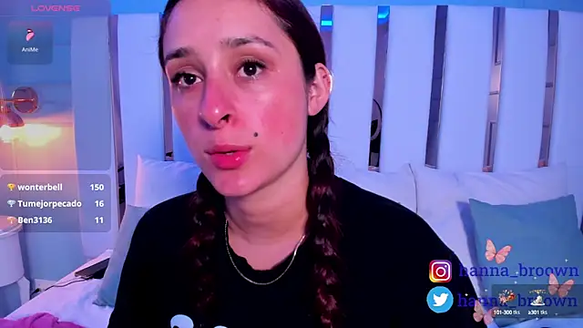 Snapshot of hannaa_brown chatting on 12-19-24, 08:02 hannaa brown online show from 12-19-24, 08:02