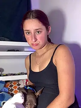 Snapshot of hannaa_brown chatting on 01-14-25, 01:04 hannaa brown online show from 01-14-25, 01:04