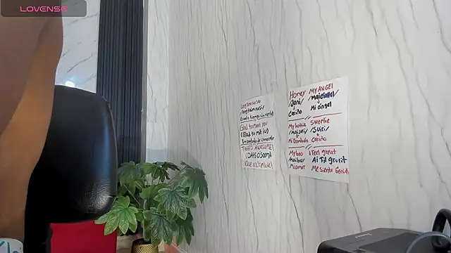 Snapshot of Jack_Muscles69_ chatting on 12-20-24, 12:05 Jack Muscles69 online show from 12-20-24, 12:05