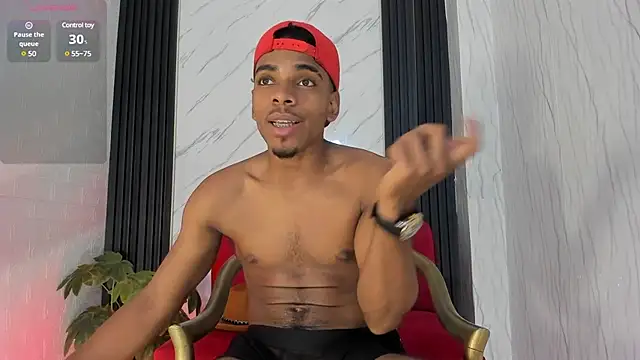 Snapshot of Jack_Muscles69_ chatting on 01-19-25, 03:21 Jack Muscles69 online show from 01-19-25, 03:21