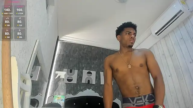 Snapshot of Jack_Muscles69_ chatting on 02-04-25, 11:49 Jack Muscles69 online show from 02-04-25, 11:49