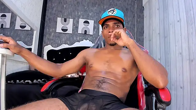 Snapshot of Jack_Muscles69_ chatting on 02-21-25, 01:11 Jack Muscles69 online show from 02-21-25, 01:11