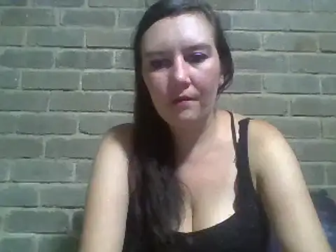 Snapshot of EksJouneMwah chatting on 01-10-25, 11:22 EksJouneMwah online show from 01-10-25, 11:22
