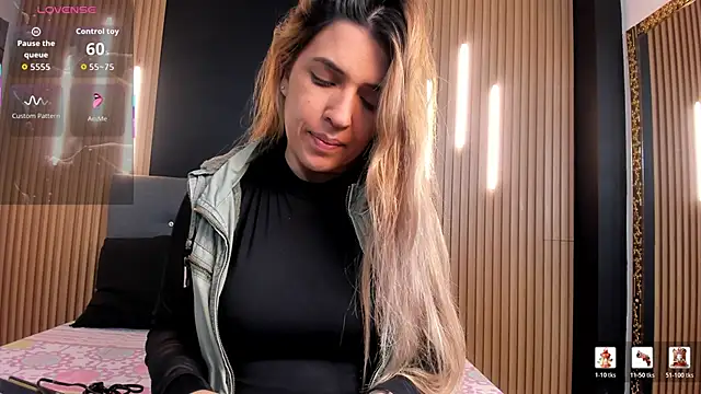 EvaaLovia1 online show from 03-11-26, 01:39