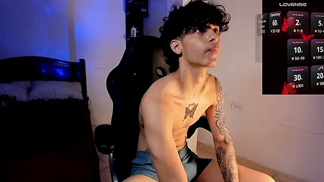 Snakebutterfly online show from 03-06-25, 12:43