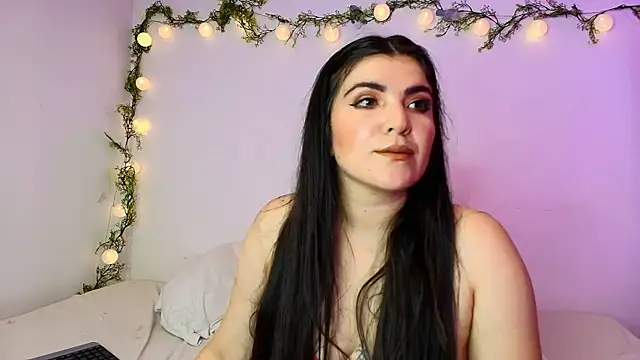 Amara vega online show from 04-24-26, 10:39