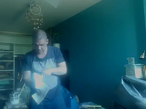 Snapshot of YouWantMe666 chatting on 10-04-25, 10:46 YouWantMe666 online show from 10-04-25, 10:46