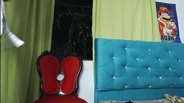 Snapshot of samy_foox chatting on 12-27-24, 11:21 samy foox online show from 12-27-24, 11:21