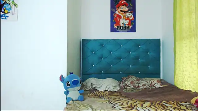 Snapshot of samy_foox chatting on 03-06-25, 09:31 samy foox online show from 03-06-25, 09:31