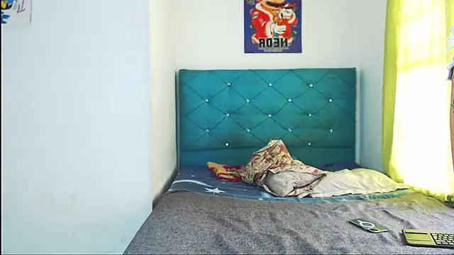 Snapshot of samy_foox chatting on 03-10-25, 08:12 samy foox online show from 03-10-25, 08:12