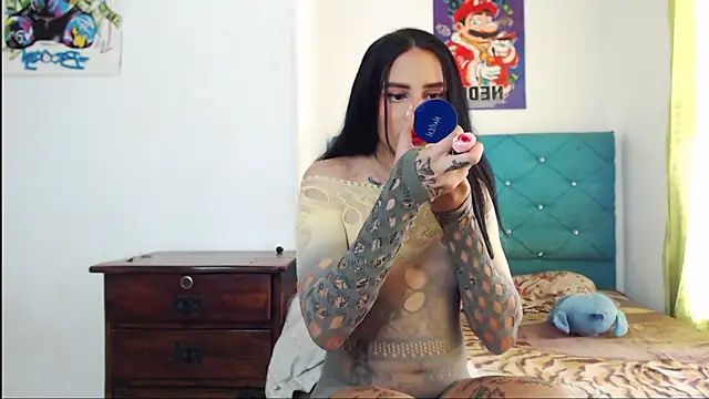 Snapshot of samy_foox chatting on 03-20-25, 03:47 samy foox online show from 03-20-25, 03:47