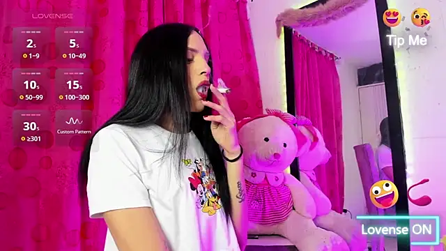 Snapshot of samy_foox chatting on 02-08-26, 02:04 samy foox online show from 02-08-26, 02:04