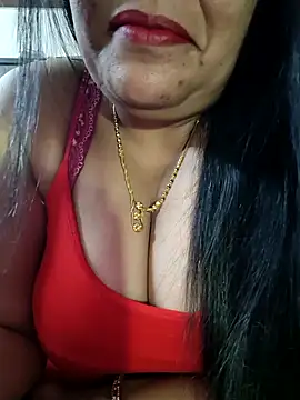 Snapshot of sneha_rose chatting on 02-01-26, 04:27 sneha rose online show from 02-01-26, 04:27