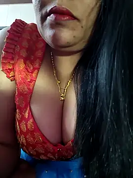 Snapshot of sneha_rose chatting on 02-02-26, 05:28 sneha rose online show from 02-02-26, 05:28