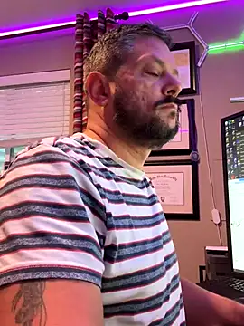 boytoyfrindles online show from 10-24-25, 06:04