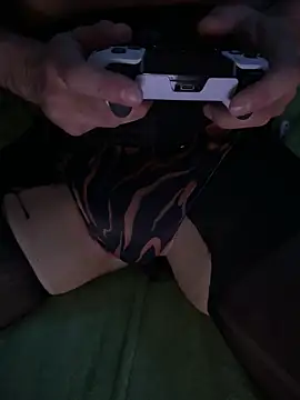 Snapshot of tsbeginnerfun chatting on 11-13-25, 06:12 tsbeginnerfun online show from 11-13-25, 06:12