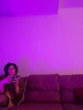 Snapshot of longthicknslick chatting on 12-08-24, 02:07 longthicknslick online show from 12-08-24, 02:07