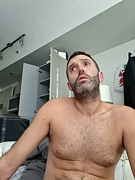 Snapshot of longthicknslick chatting on 10-15-25, 03:34 longthicknslick online show from 10-15-25, 03:34