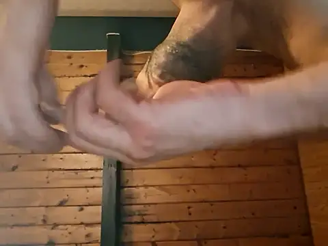 Snapshot of longthicknslick chatting on 11-12-25, 08:15 longthicknslick online show from 11-12-25, 08:15