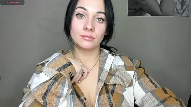 Emelyblum online show from 12-05-24, 02:53