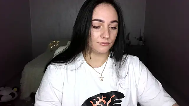 Emelyblum online show from 03-23-25, 12:58