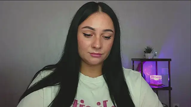 Emelyblum online show from 09-09-25, 12:48