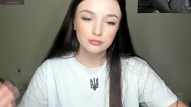 Snapshot of EvaaMillerr99 chatting on 01-21-25, 02:05 EvaaMillerr99 online show from 01-21-25, 02:05