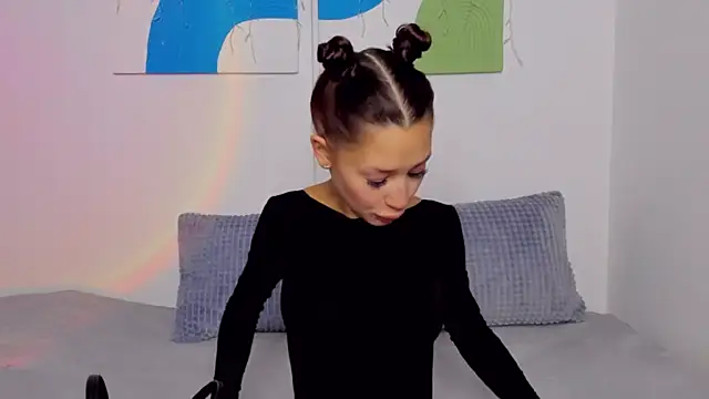 SelenaRousey online show from 03-13-25, 05:33