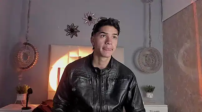 AndyPalmer  online show from 12-21-24, 11:55