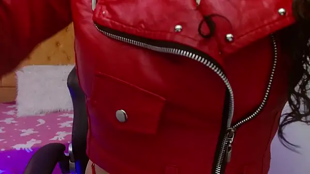 Snapshot of AlexandraJones_ chatting on 02-16-25, 03:58 AlexandraJones online show from 02-16-25, 03:58