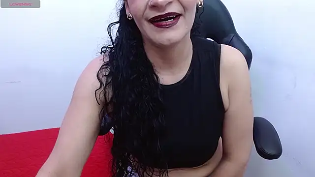 Snapshot of AlexandraJones_ chatting on 10-16-25, 03:51 AlexandraJones online show from 10-16-25, 03:51